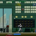 No final, a mesma cena do filme: Robocop faz o chefe bandido da OCP cair do prédio