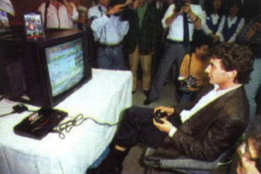 Senna jogando Mega Drive