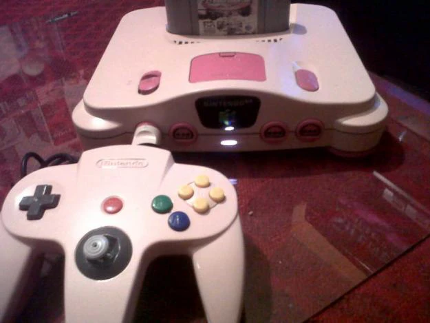 Nintendo 64 rosa