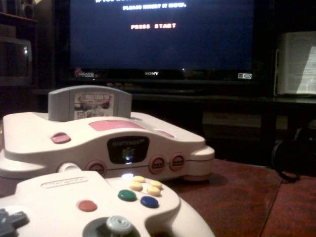 Nintendo 64 rosa