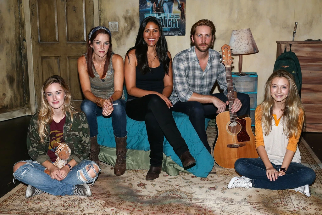 elenco last of us teatro 2013